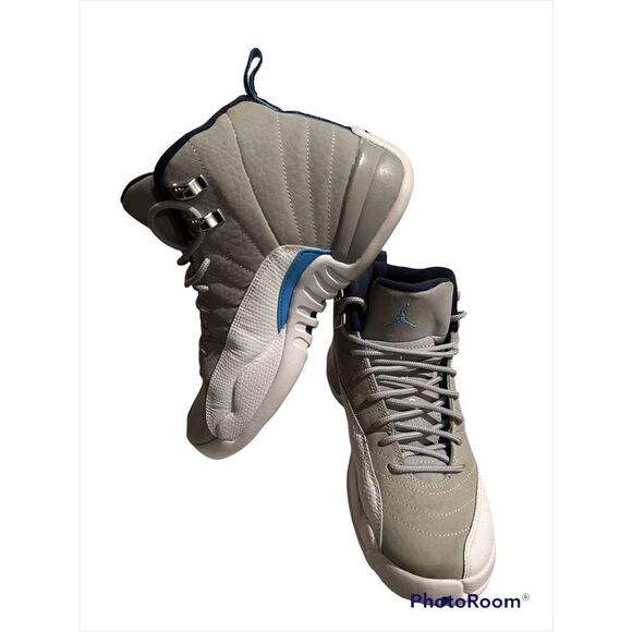 Nike Air Jordan 12 Retro - Picture 5 of 9